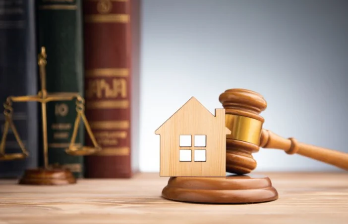 How a Real Estate Attorney will protect from Legal Risks