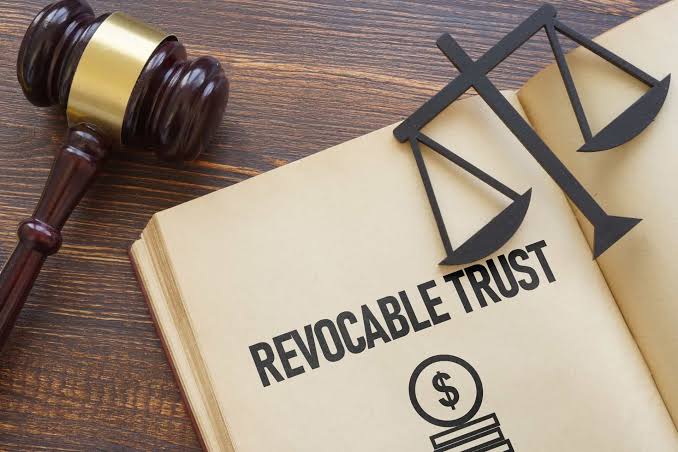 What Rights Do Property Owners Have in a Revocable Trust?