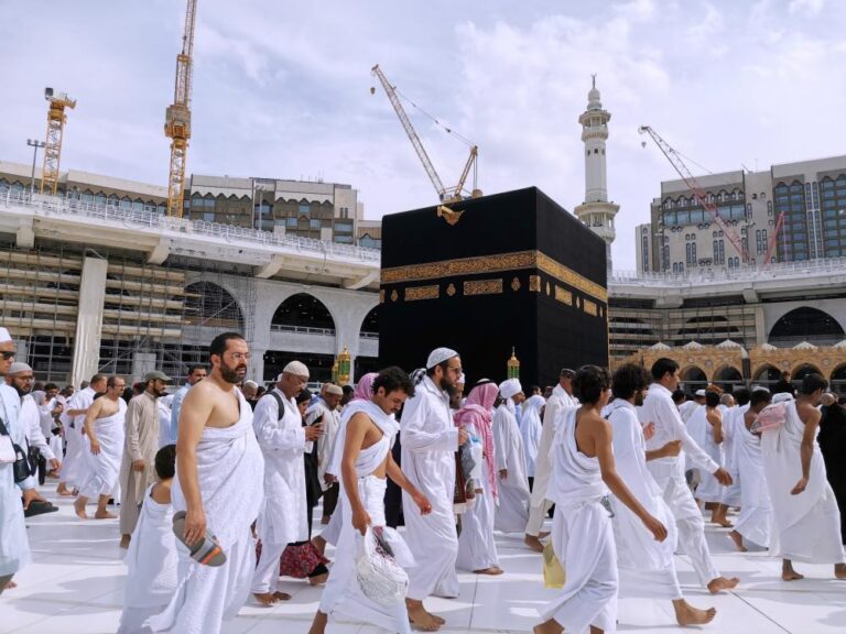 How to Plan a Smooth Umrah Journey with Kids